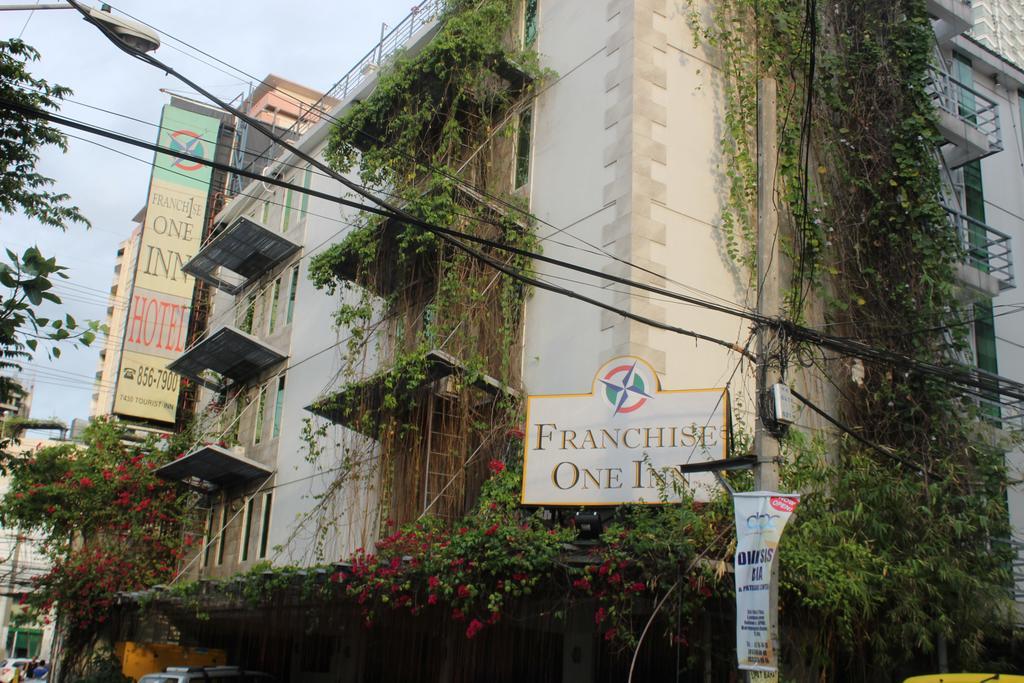 Franchise One Hotel Макати Экстерьер фото